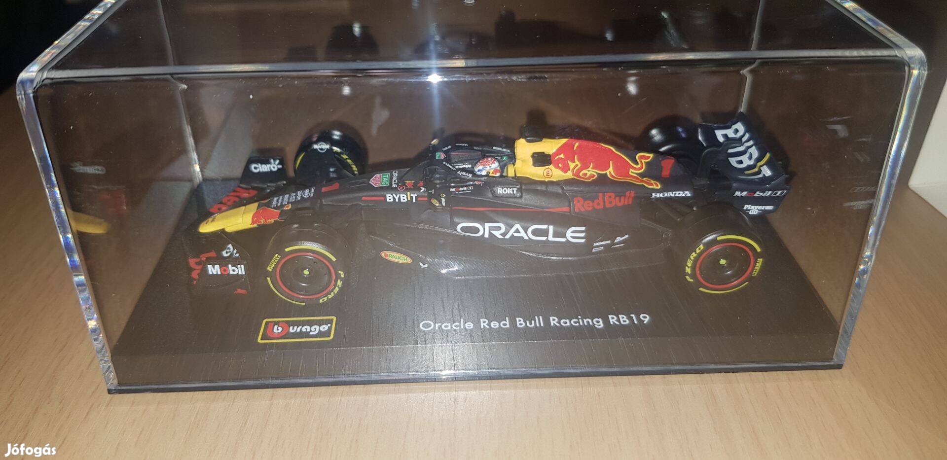 Red Bull RB19 Verstappen