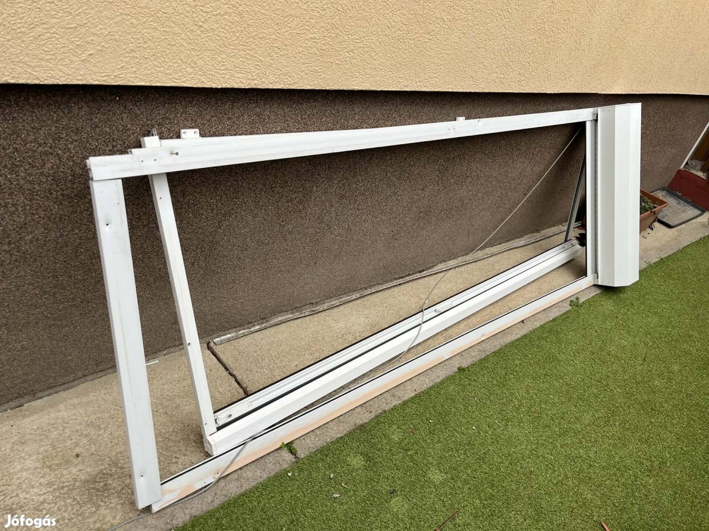 Redőny tokkal eladó