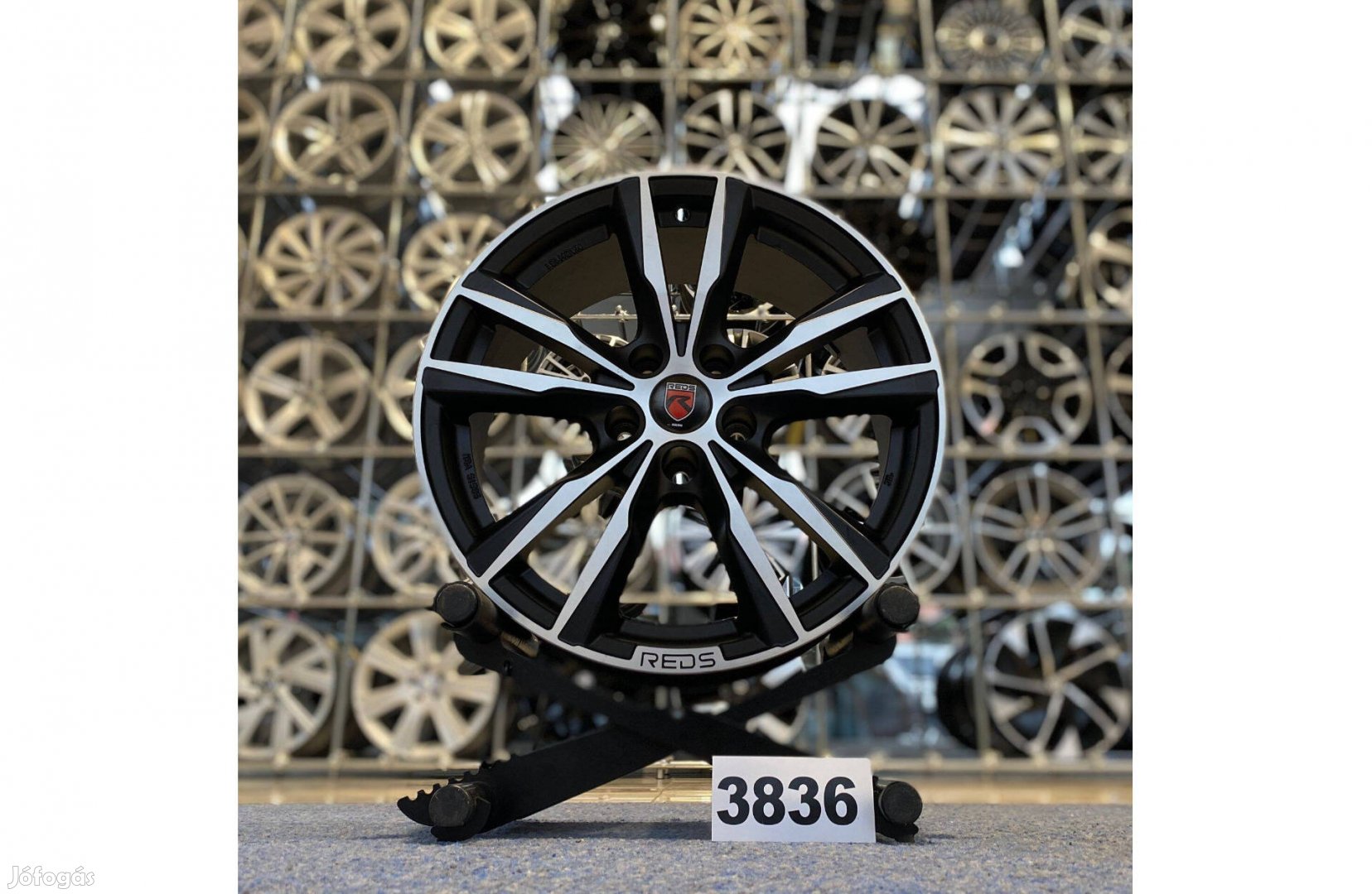 Reds Momo 17 új alufelni felni, 5x112, Audi Mercedes Volkswagen (3836)