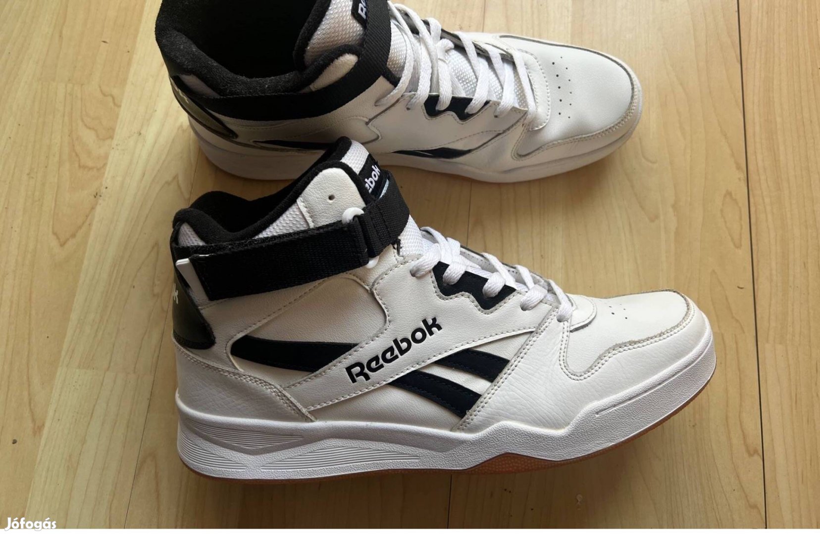 Reebok 44,5-es cipő