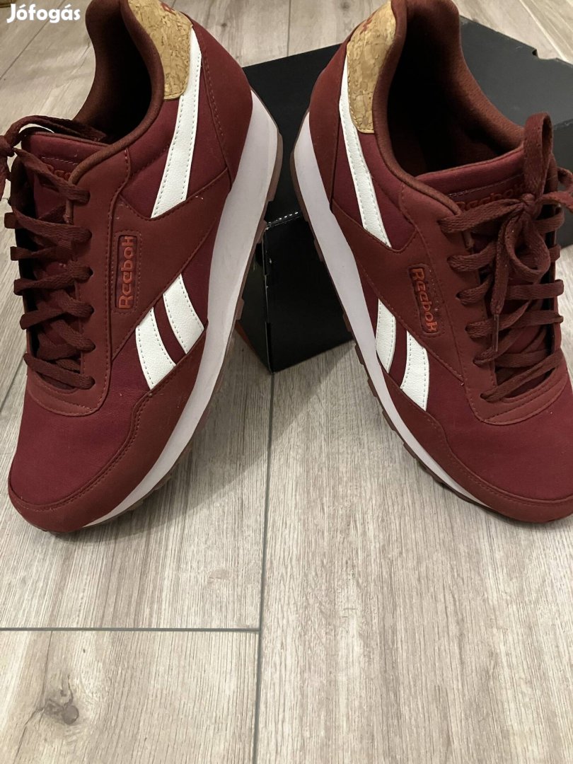 Reebok cipő 45.5