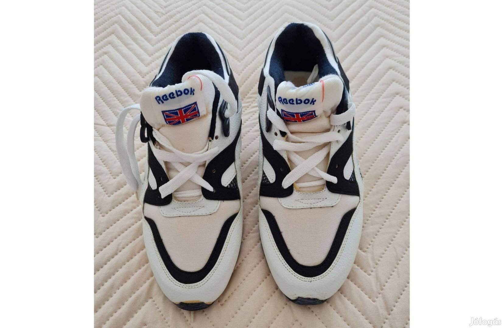 Reebok edzőcipő