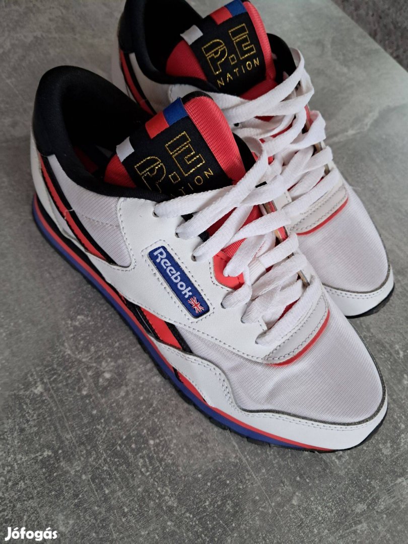 Reebok nöi limitált sport cipö eladó