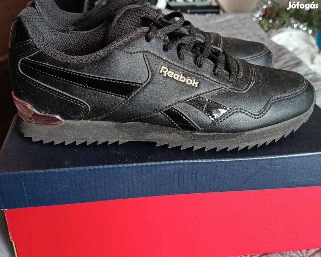 Reebok női sportcipő 41 fekete