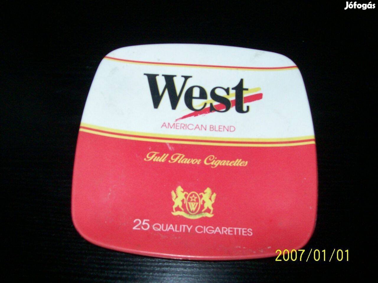 Régebbi pénz visszaadó műanyag tálca-West cigaretta