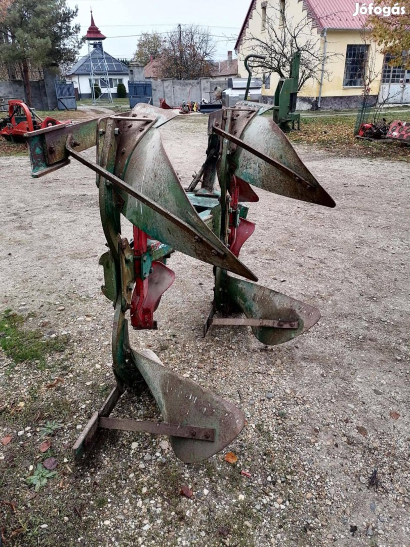 Regent 2 fejes váltvaforgató eke