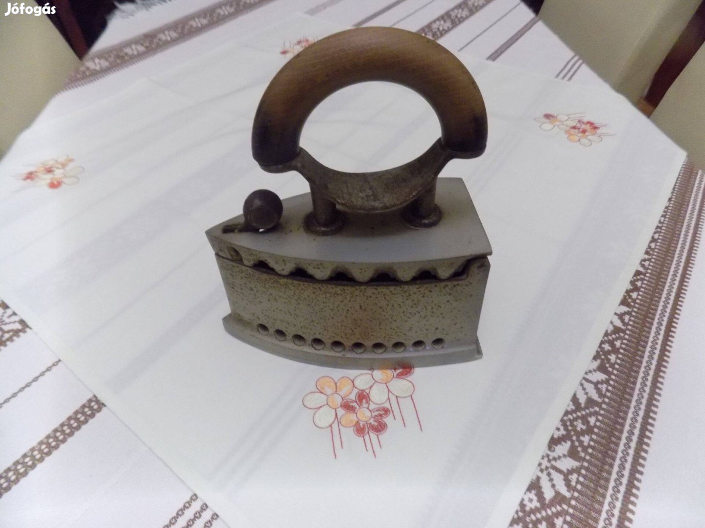 Régi 100éves faszenes vasaló