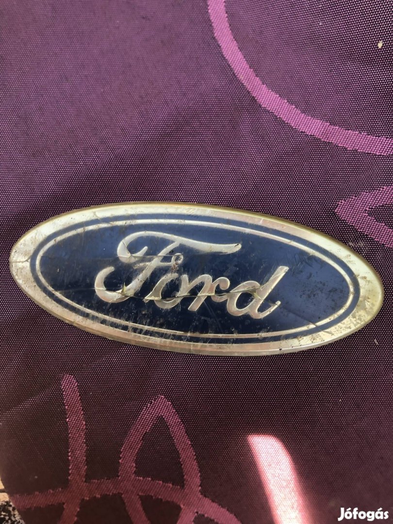 Régi Ford autó embléma , törött burkolattal 2500 Ft 