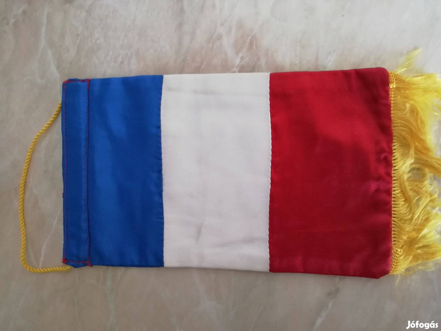 Régi Francia selyem kézel varrot asztali zászló