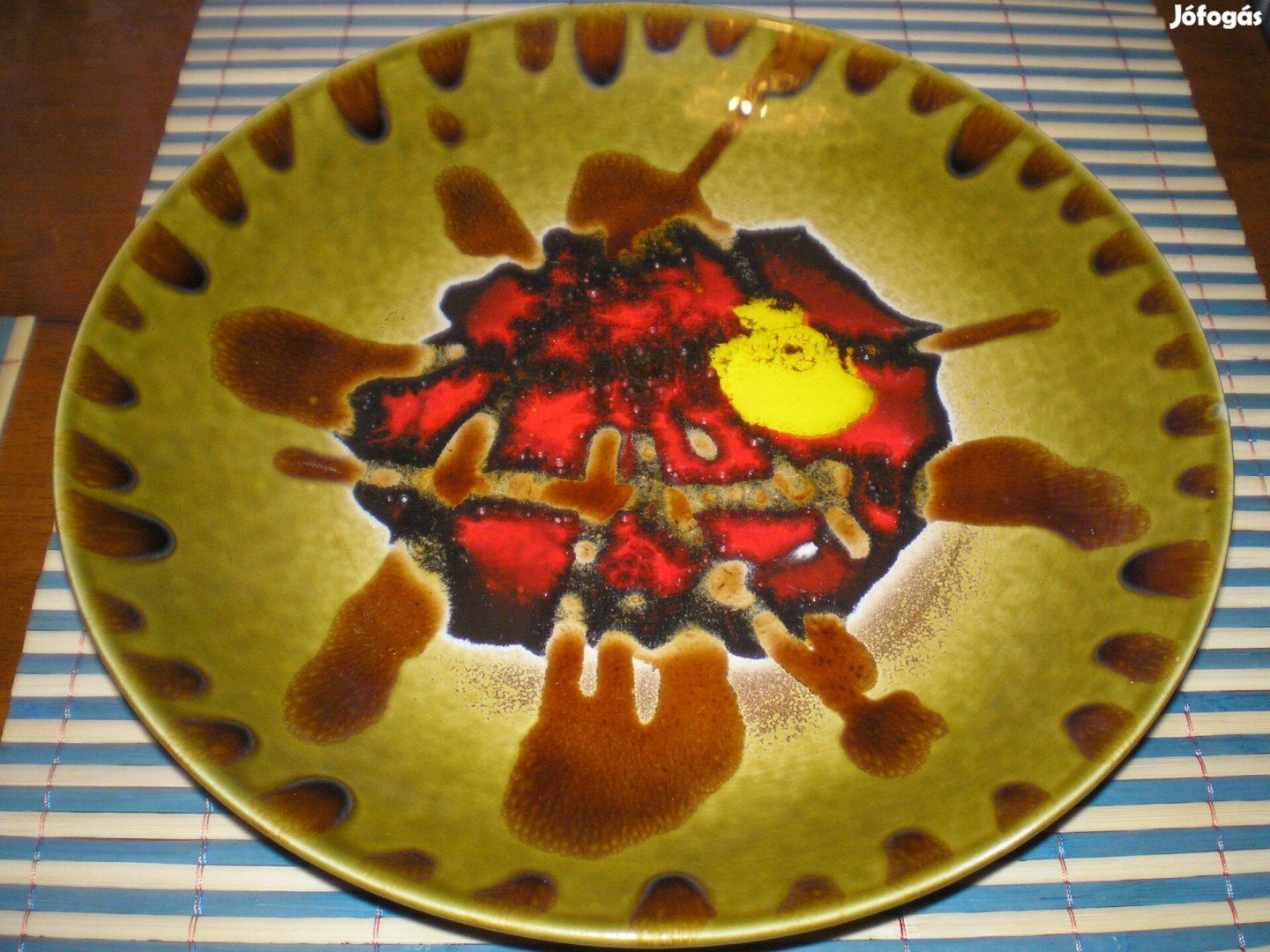 Régi Gránit falitál tányér hibátlan állapotban átmérője 25 cm