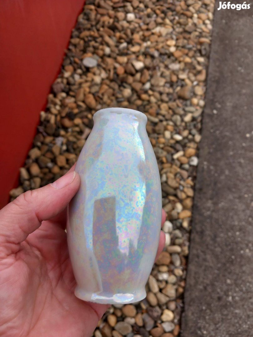 Régi Hollóházi porcelán irizáló váza kb 15cm