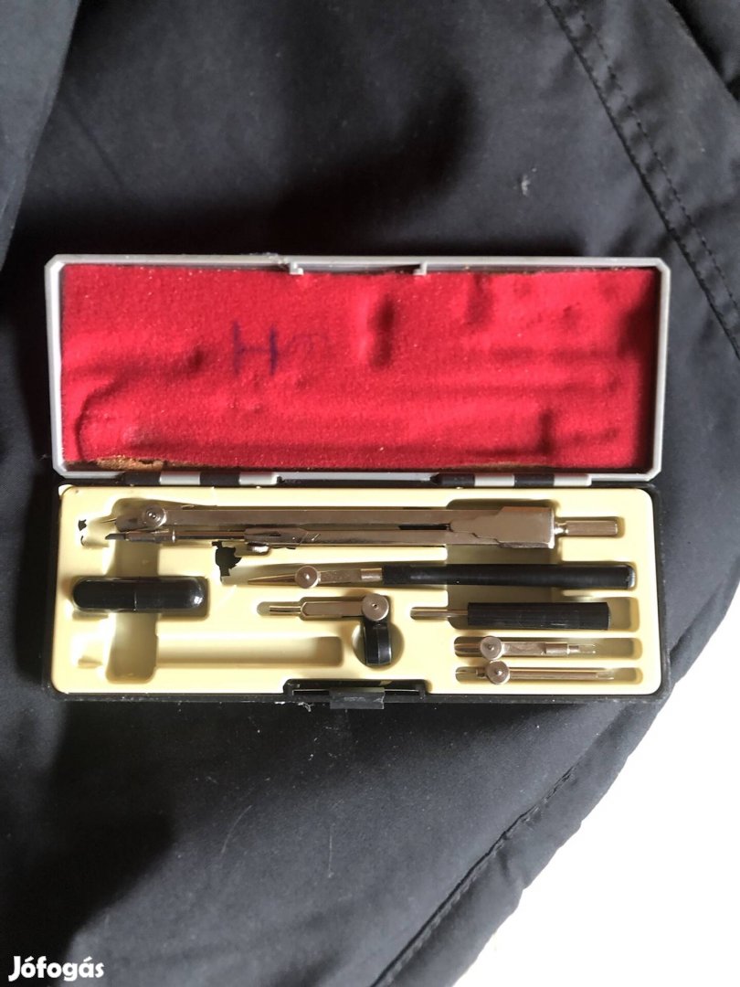 Régi Körzőkészlet 1800 Ft