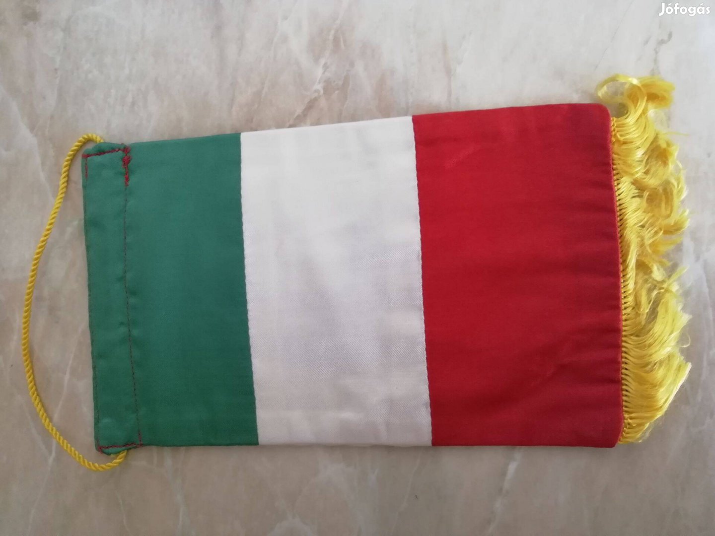 Régi Olasz selyem kézel varrot asztali zászló