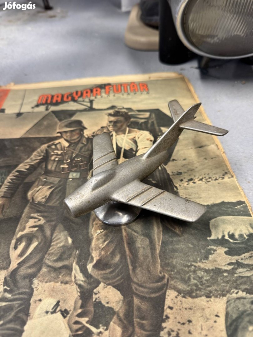 Régi Retro Katonai Repülő Asztalidísz Dísz Fém Tárgy