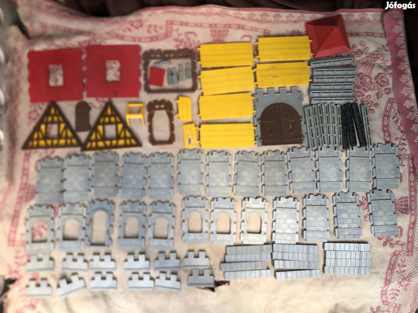 Régi Schenk vár játék alkatrészek egyben 30000 Ft