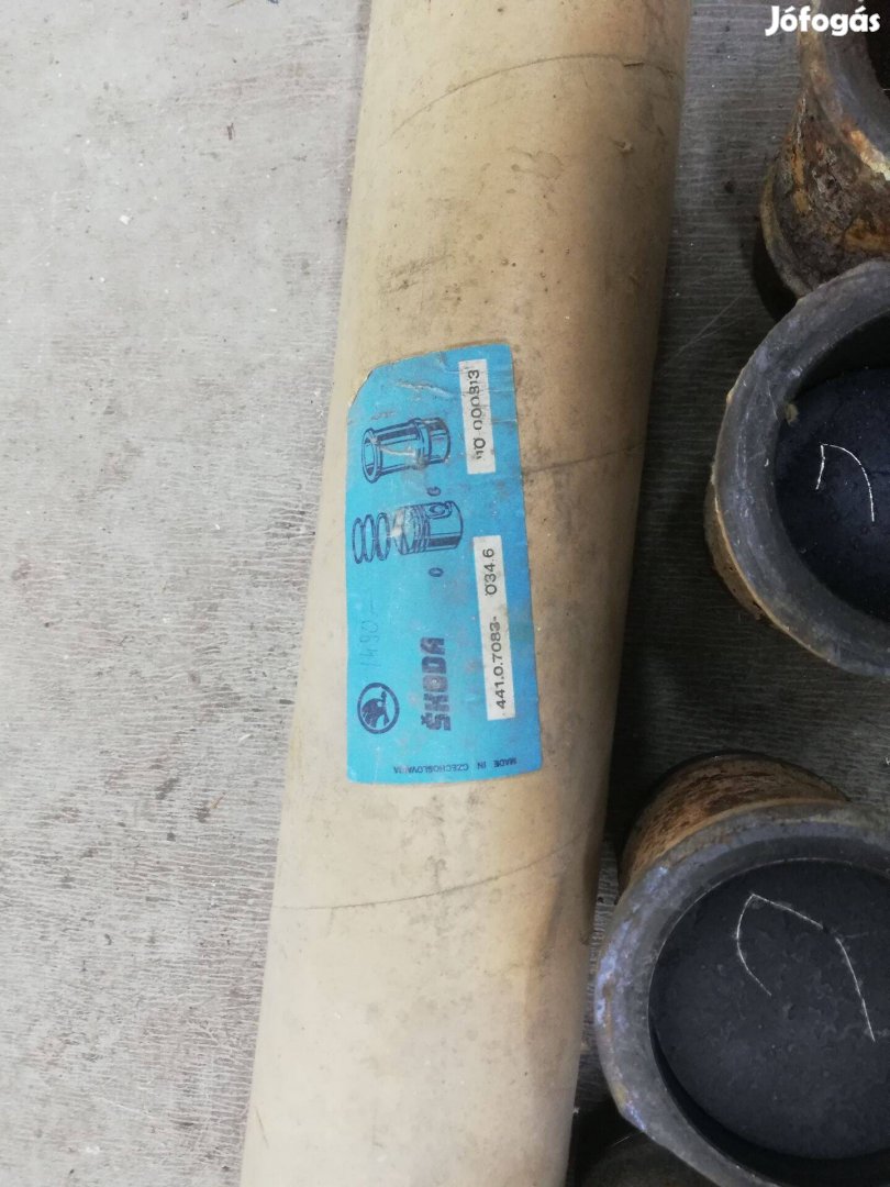 Régi Skoda bontott henger és dugattyú sor elvihető
