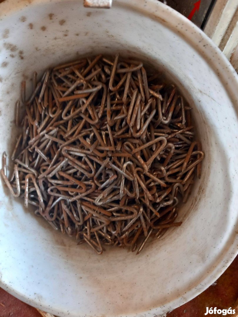 Régi U szög két méretbe 1,5kg