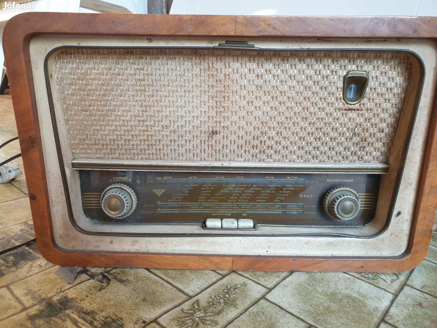 Régi / retro / antik rádiók - VT R946 FI és Terta T328