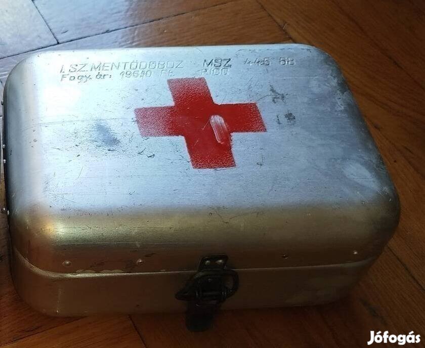 Régi , veterán , retro alumínium elsősegély doboz mentődoboz