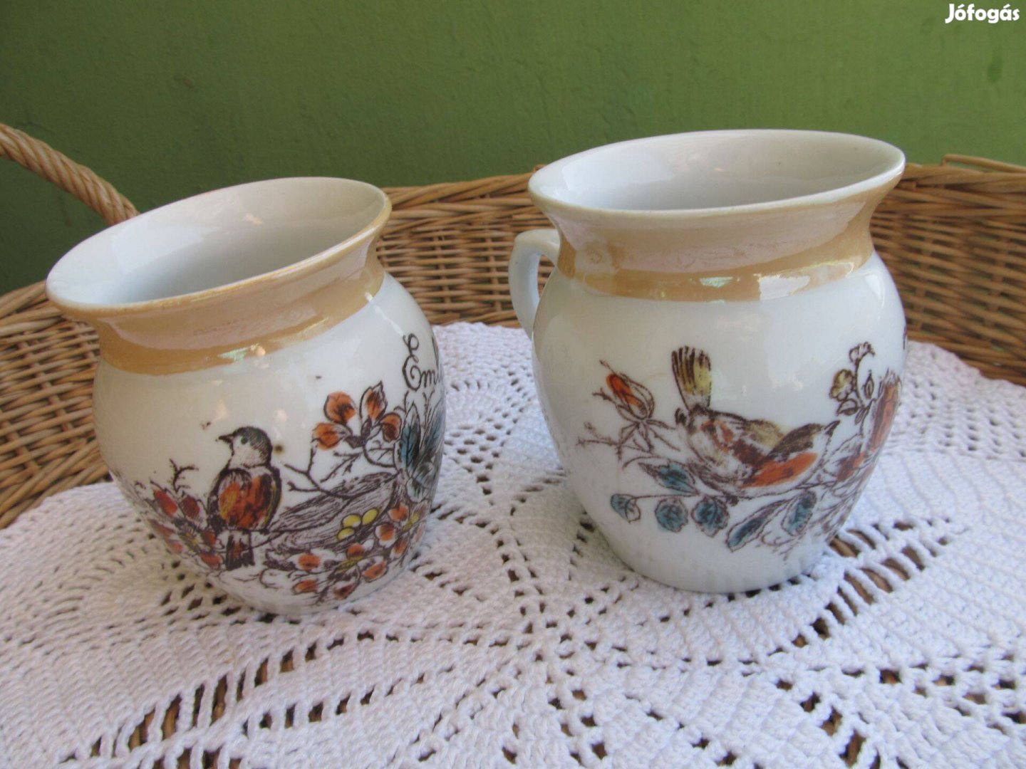 Régi, porcelán hasas bögre pár