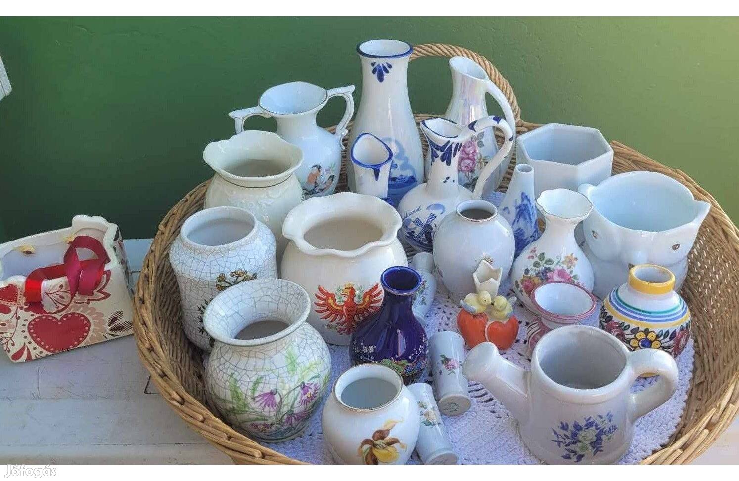 Régi, porcelán mini-kicsi váza gyűjtemény