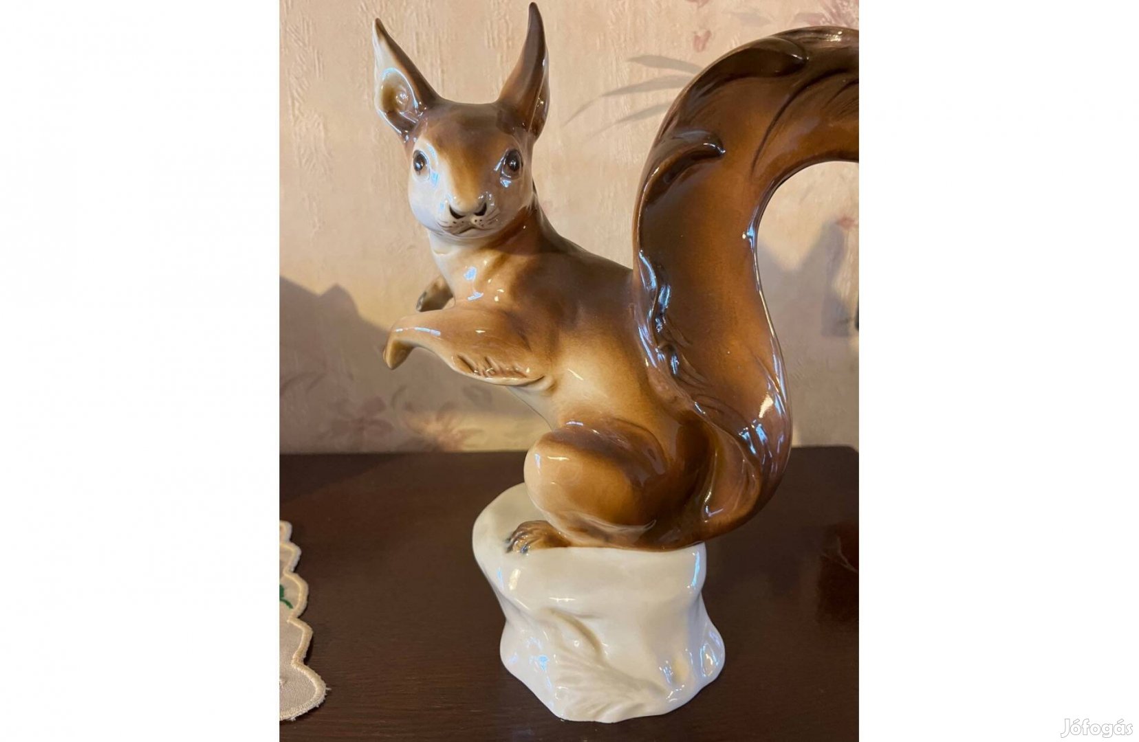 Régi, porcelán nipp, mókus
