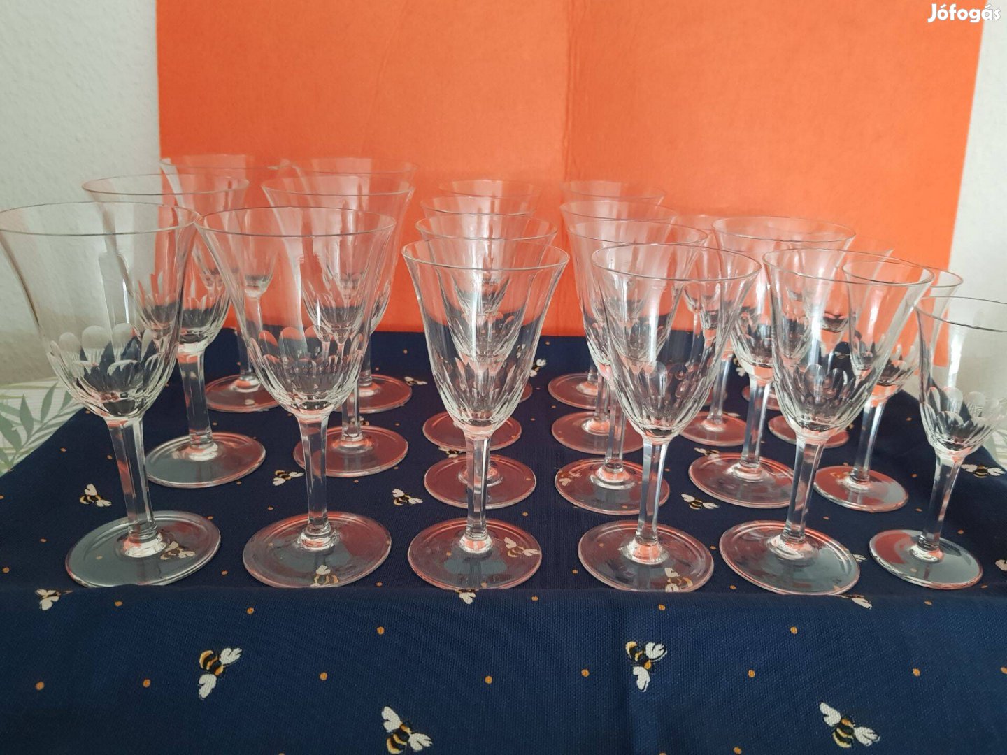 Régi, szép, vékony Poharak eladók egyben, 39 db 2-féle, 5