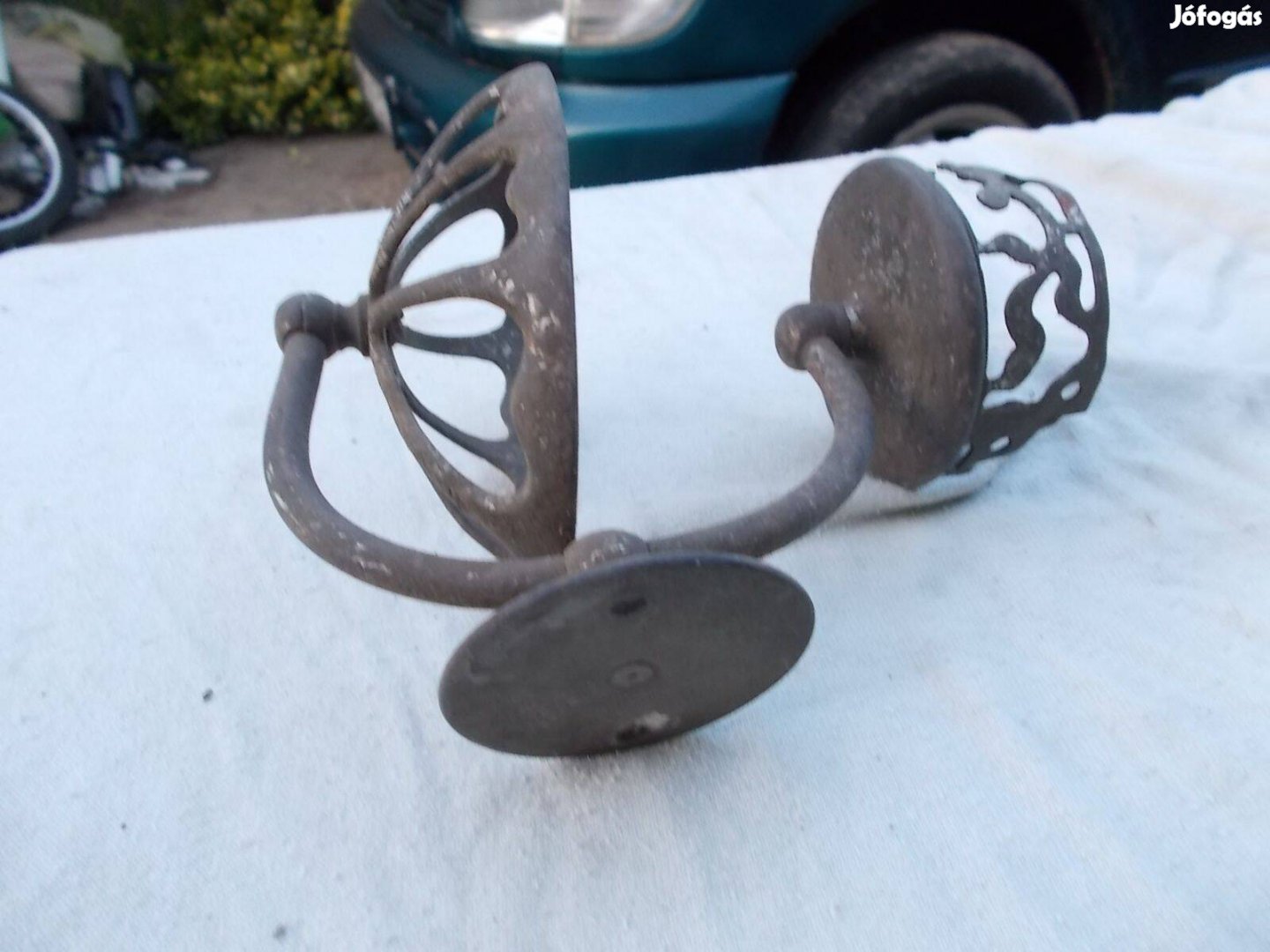 Régi antik fém fali tartó templomi ?