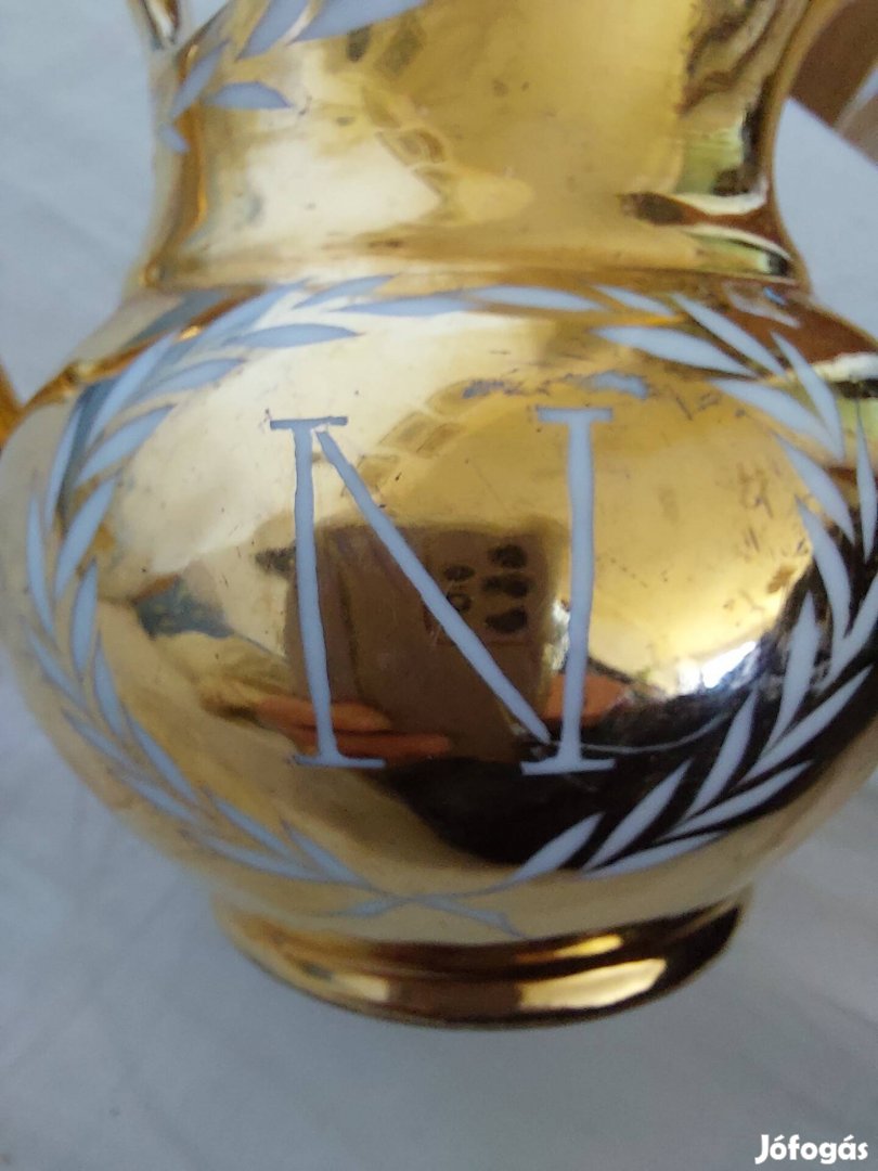 Régi aranyozott porcelán kiöntő Napóleon császár emblémával