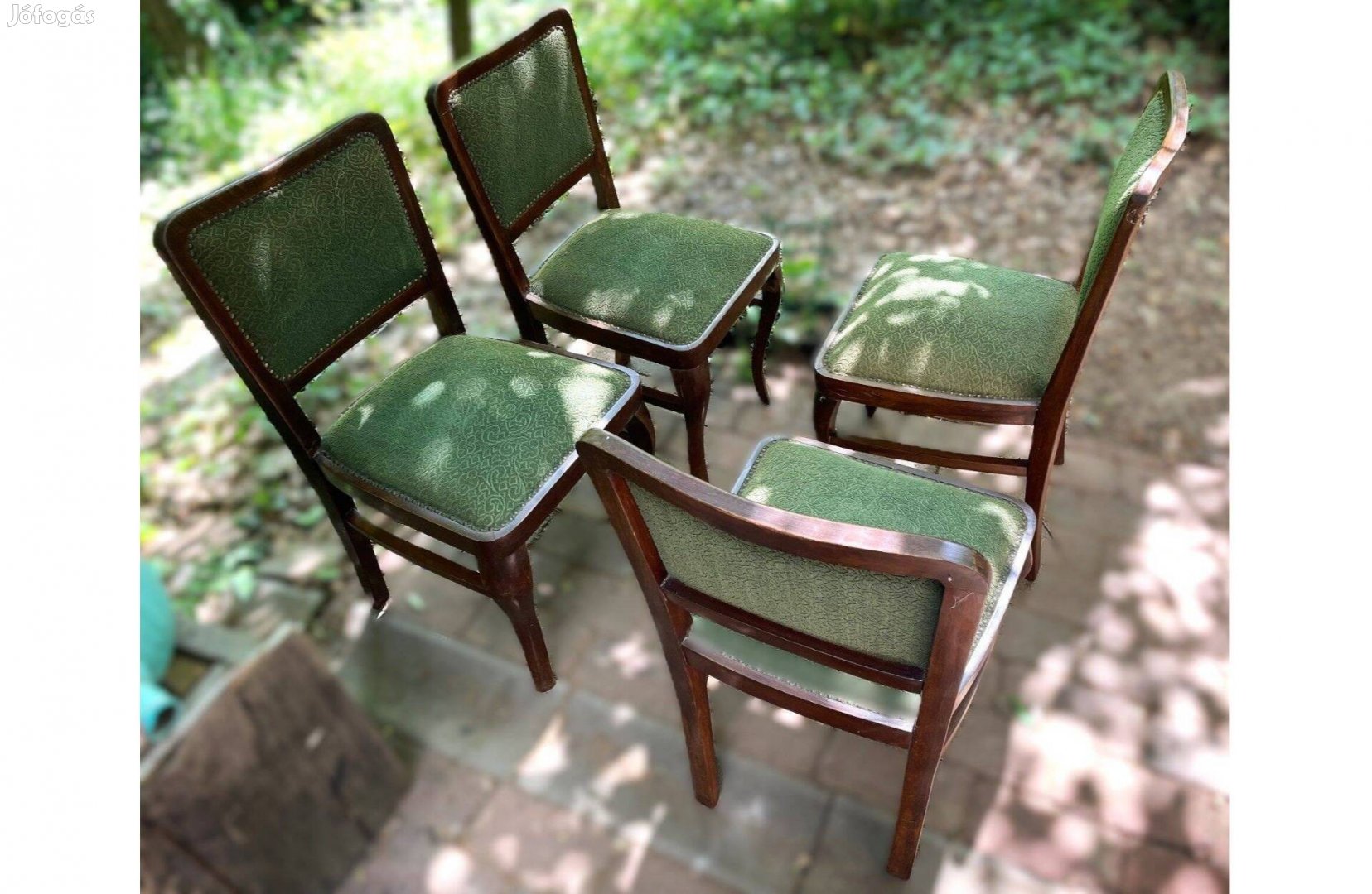 Régi art deco jellegű zöld kárpitozott székek, retro bútor