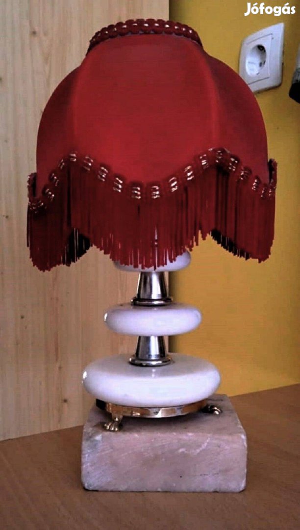 Régi bájos asztaliéjjeli lámpa