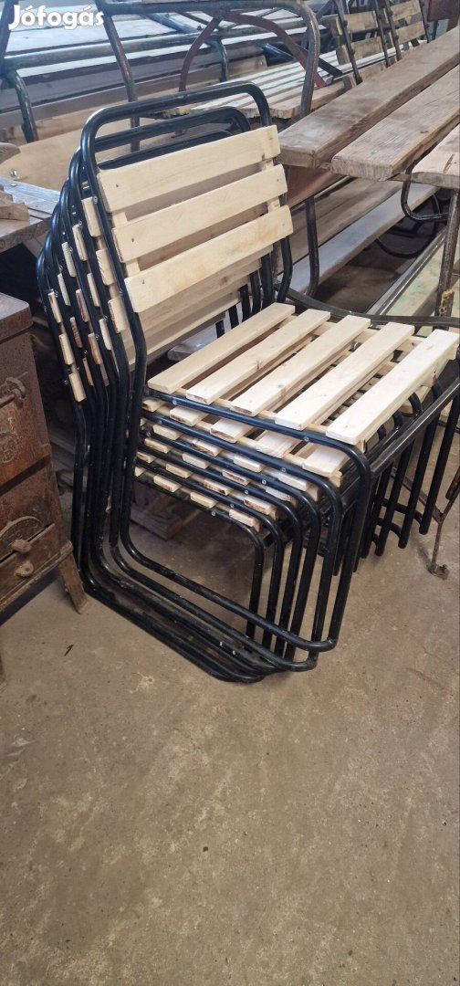Régi bisztro székek retro kerti szék Antik kűltéri rakásolhato szék