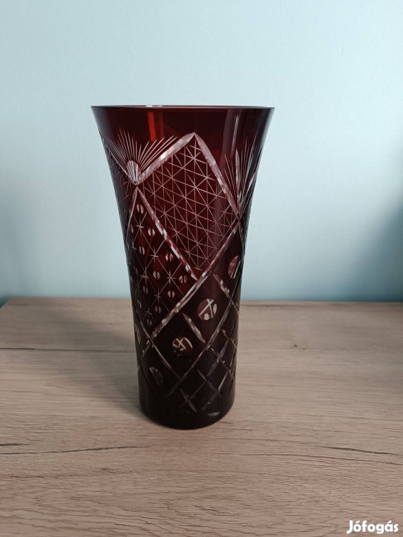 Régi bordó üveg váza 25 cm
