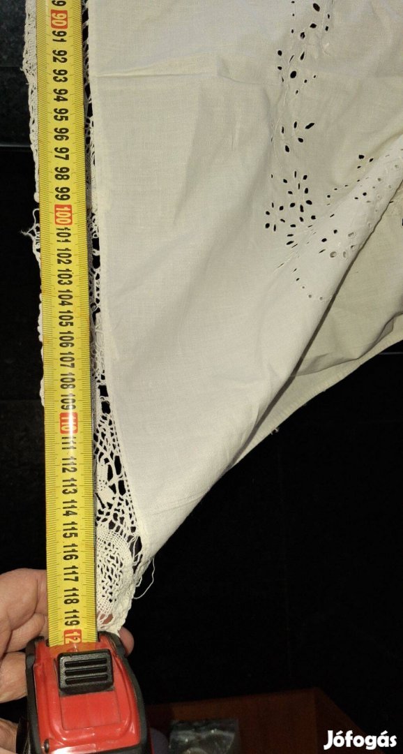 Régi csipke és keresztöltéses terítők