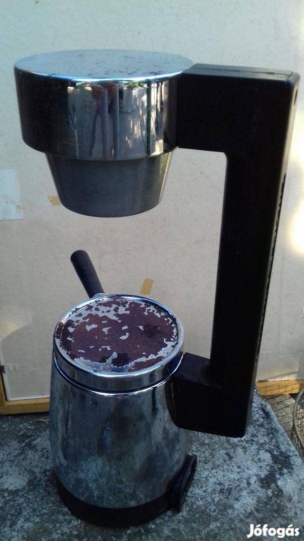 Régi elektromos Espresso kávéfőző akár dekorációnak