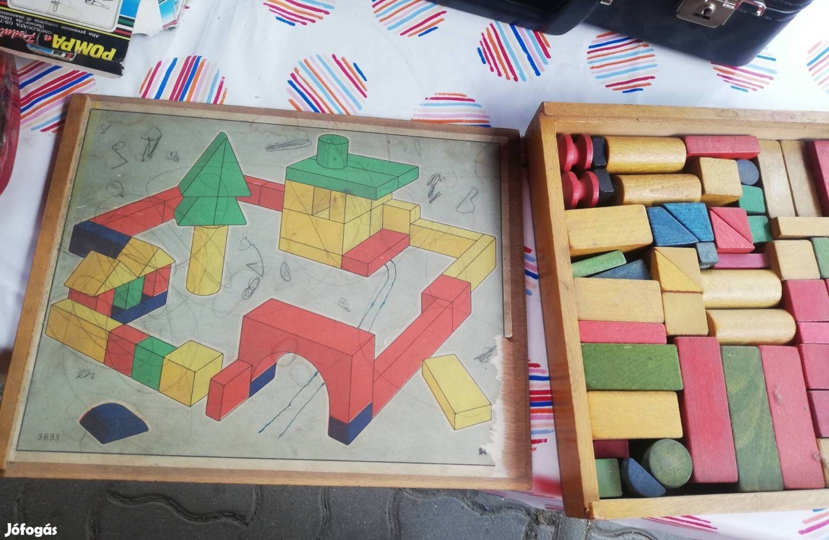Régi fa játék kocka 4000 forintért eladó