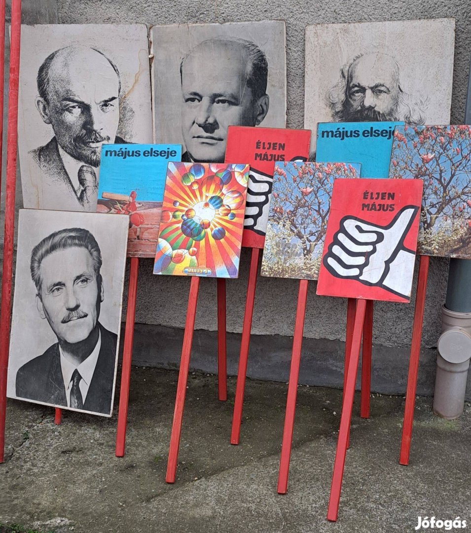 Régi felvonulás táblák