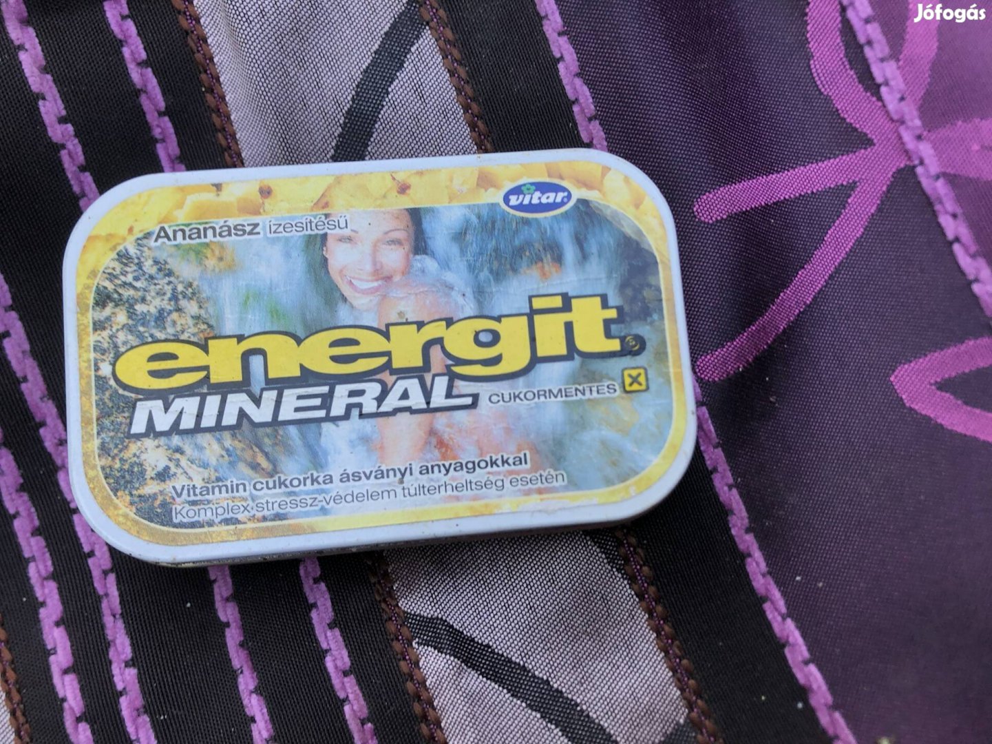 Régi fémdoboz ,energit cukorkás doboz 1000 Ft 