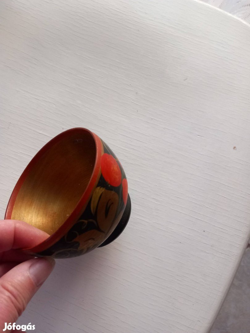 Régi festett lakkozott USSR kisebb fa tálka átm kb11cm