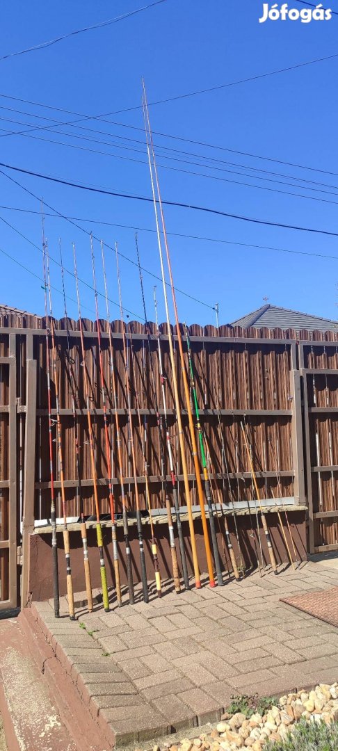 Régi horgászbotok egyben