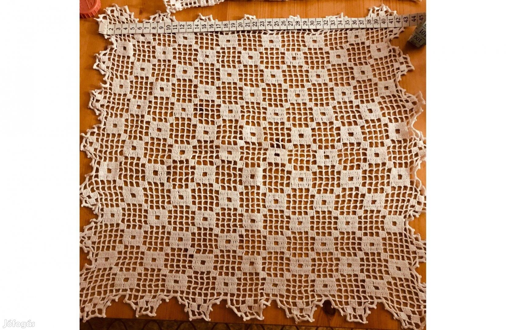 Régi horgolt terírő