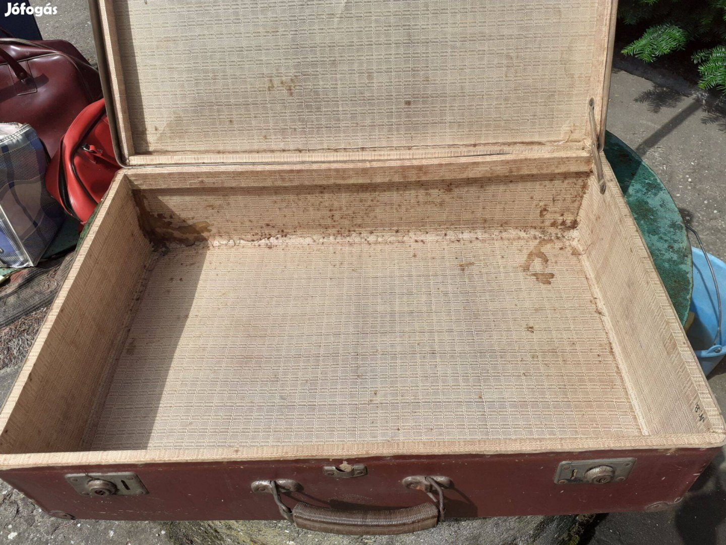 Régi jelzett nagyobb bőrönd Kazeto 65x45cm