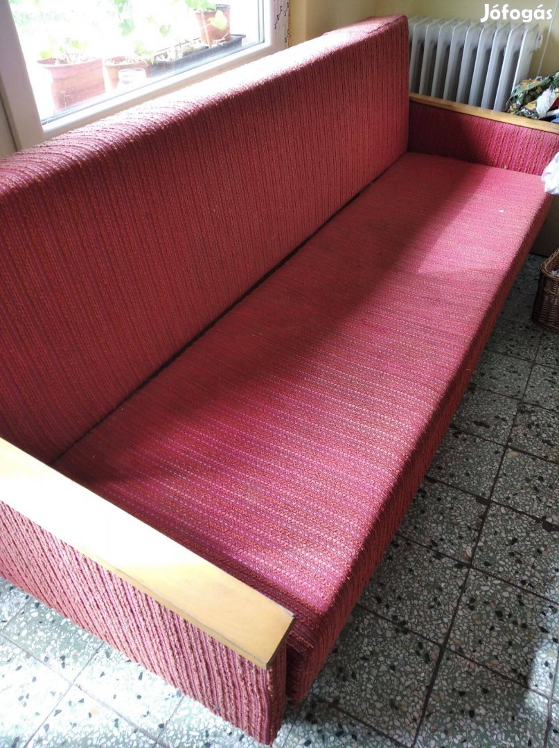 Régi kanapé kinyitható