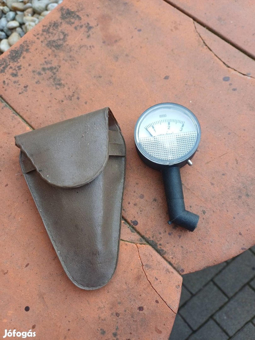 Régi keréknyomás mérő.