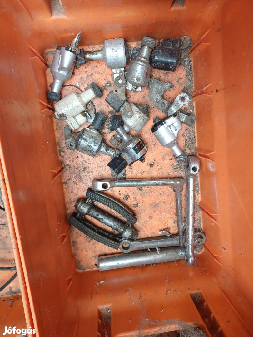 Régi kerékpár alkatrész.