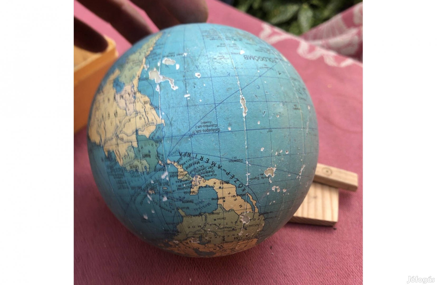 Régi kis földgömb 1000 Ft