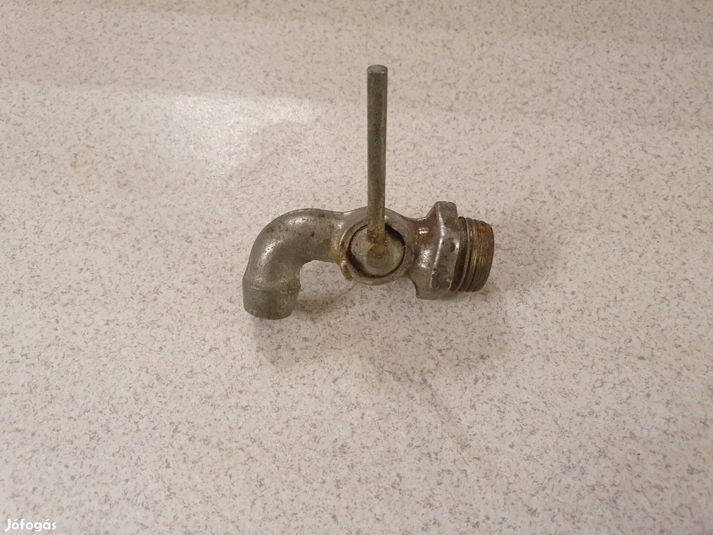 Régi kisméretű krómozott csap