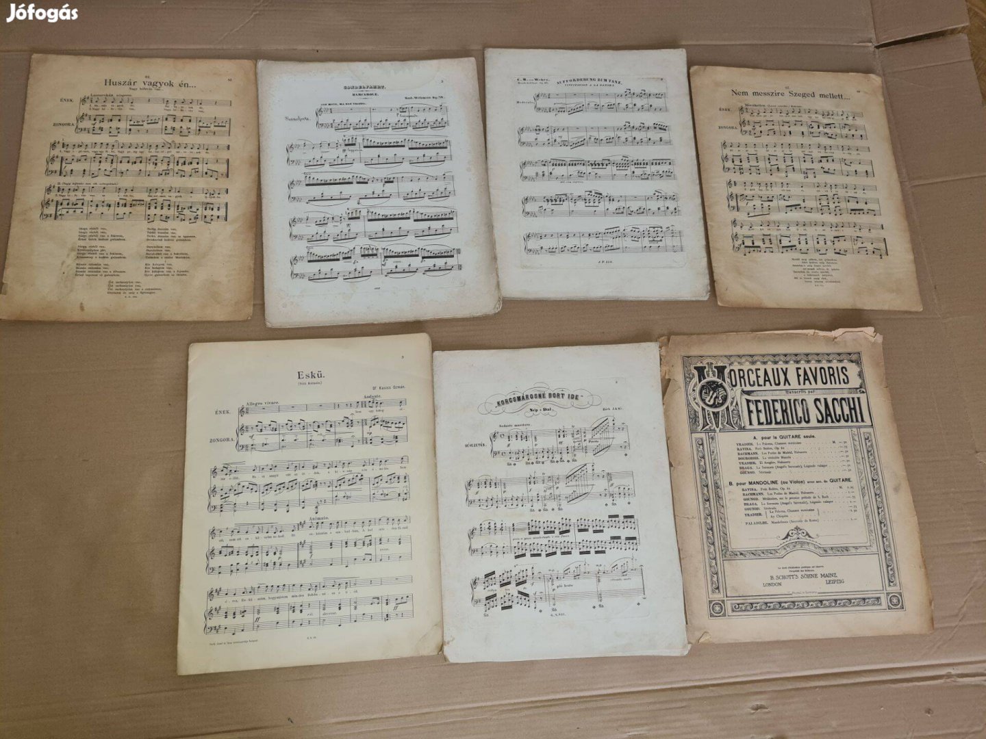 Régi könyvek, kották