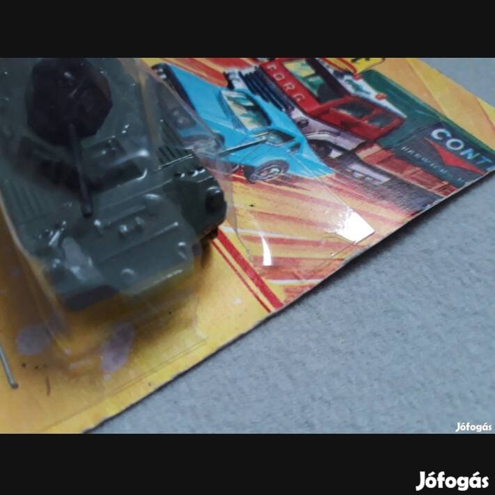 Régi metalcar tank, bontatlan