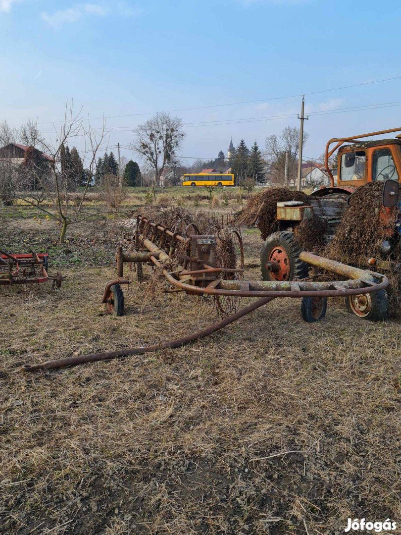 Régi mezőgazdasági gépek, felszerelések